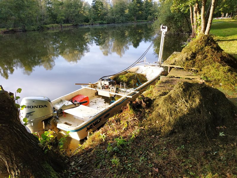 barque faucardeur